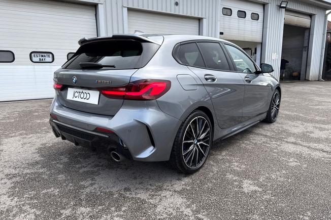 BMW 1 Series Photo 23