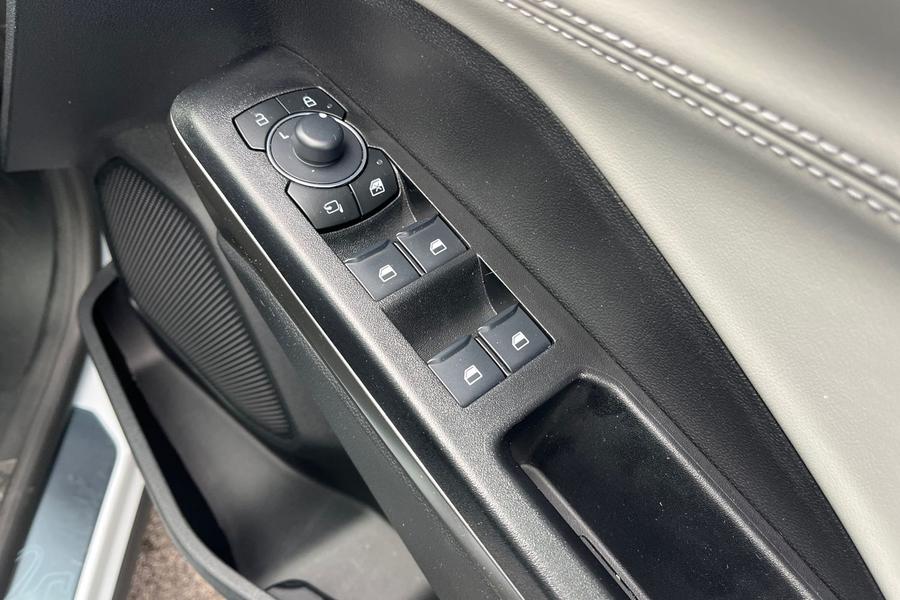 Ford Puma Gen-E Photo autoimg-8cb187fb1a9d3a721c071508030b20766e1e9c9a.jpg