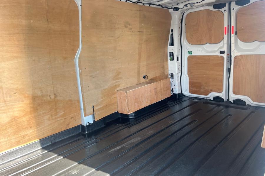 Ford TRANSIT CUSTOM Photo autoimg-8cb285ddbd7fd74efcb7e553c90d72f2d99f44e9.jpg