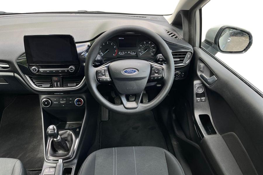 Ford Fiesta Photo autoimg-8cb6f76e0801153e485504e2f53076dba9adfc2f.jpg