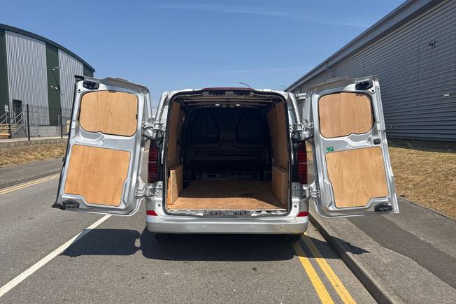 VOLKSWAGEN Transporter Photo 29