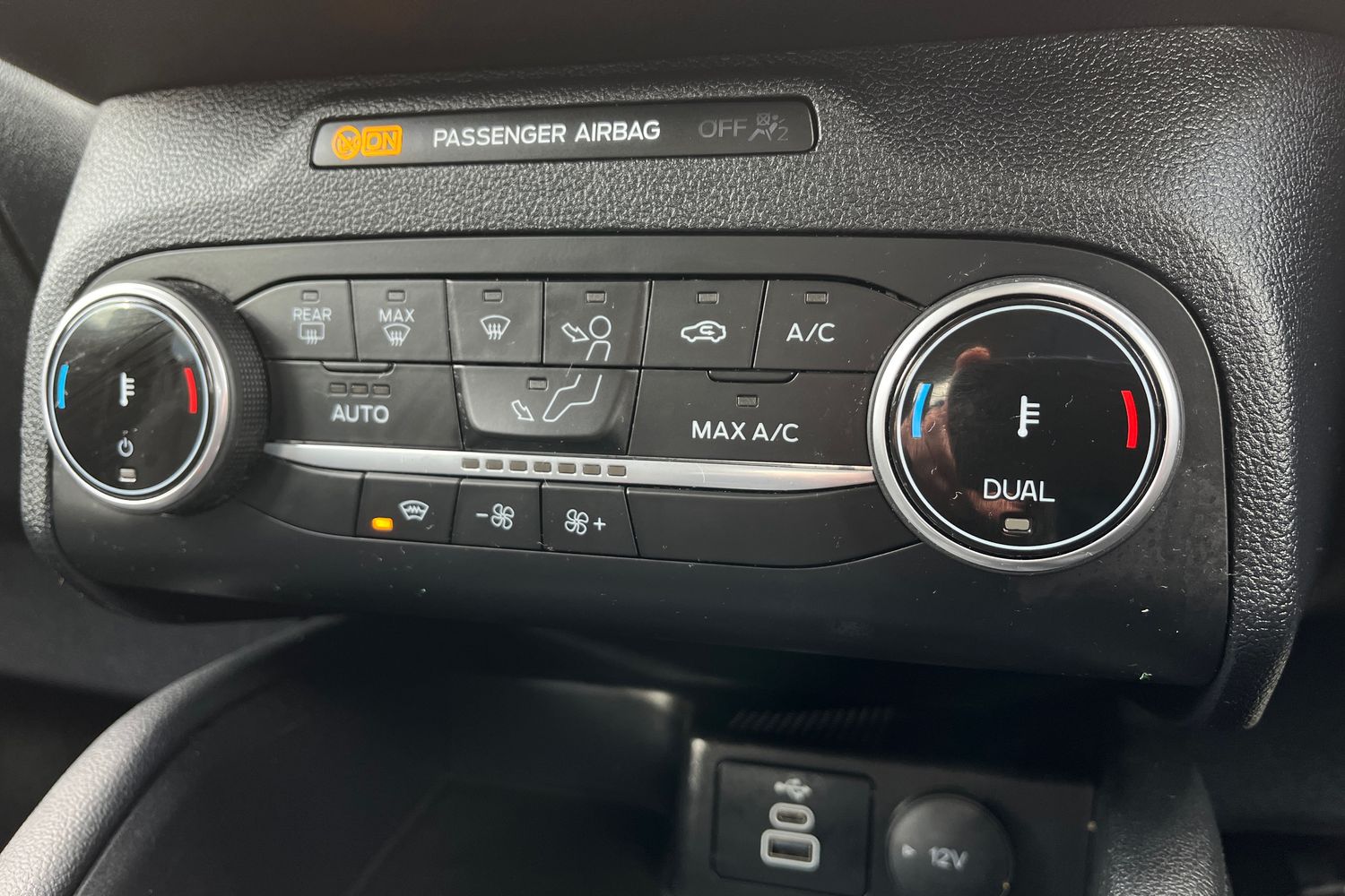 Ford Kuga Photo 31