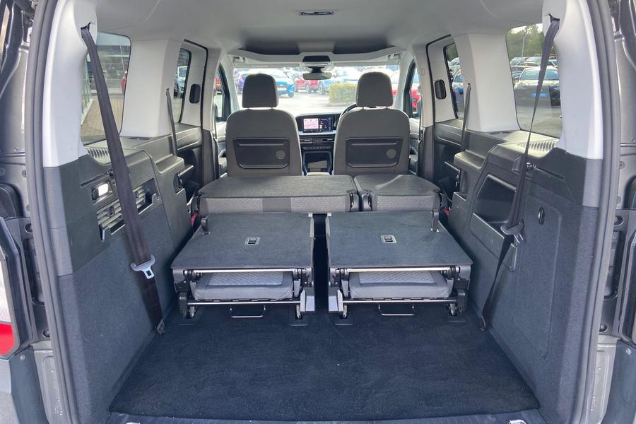 Ford GRAND TOURNEO CONNECT Photo autoimg-8cc05867a6f9eb2065e8050e2b428835217a7748.jpg
