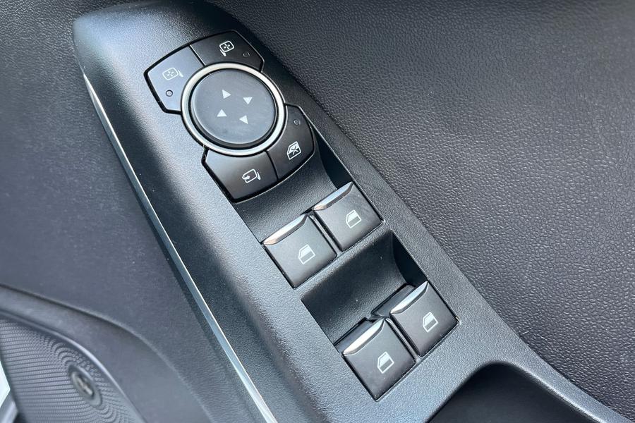 Ford Fiesta Photo autoimg-8cc07a1fc1ca3005f852819a8d5d9d9f7bb0e54b.jpg