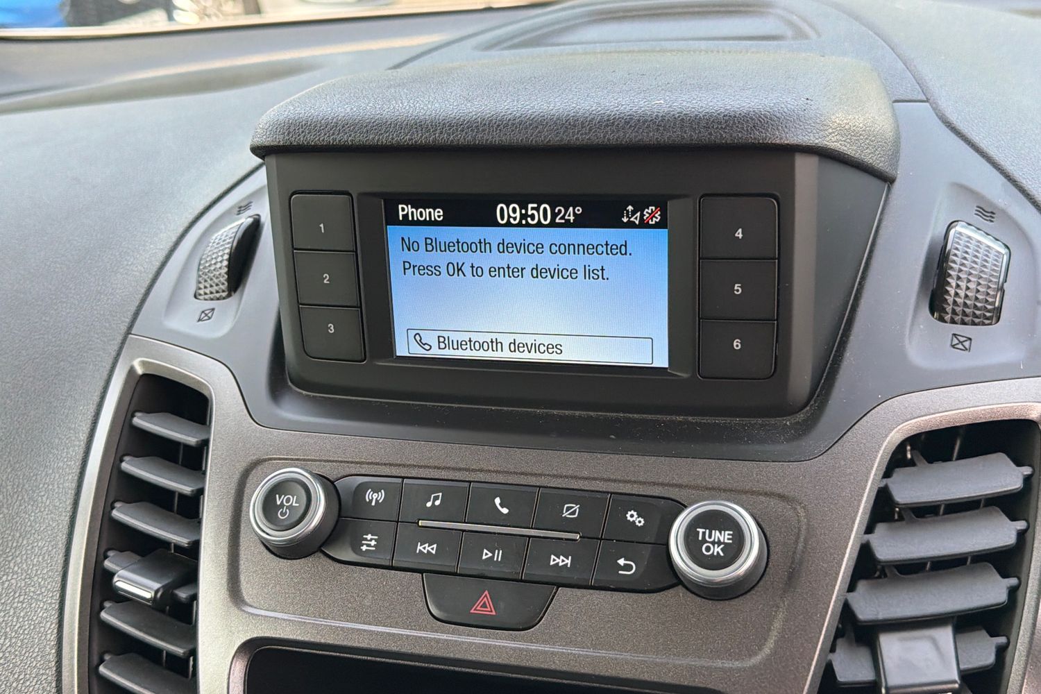 Ford TRANSIT CONNECT Photo 39