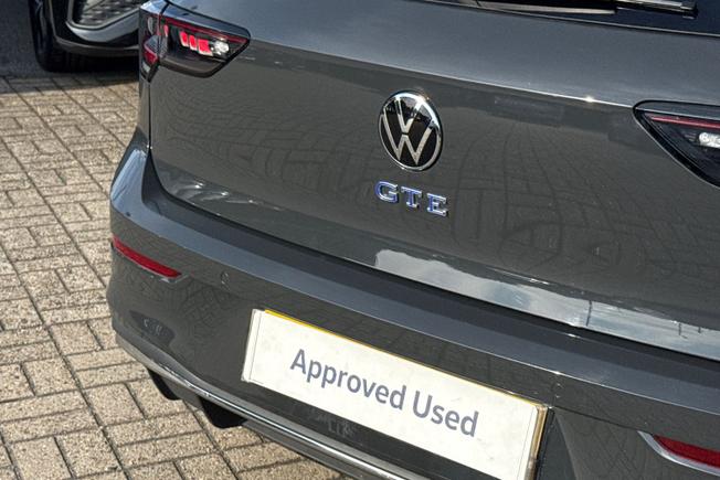Volkswagen Golf Photo 21