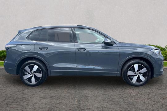 Volkswagen Tiguan Photo autoimg-8cc4e456913a2d6db6442a4d24dfbd0aa3a4764d.jpg