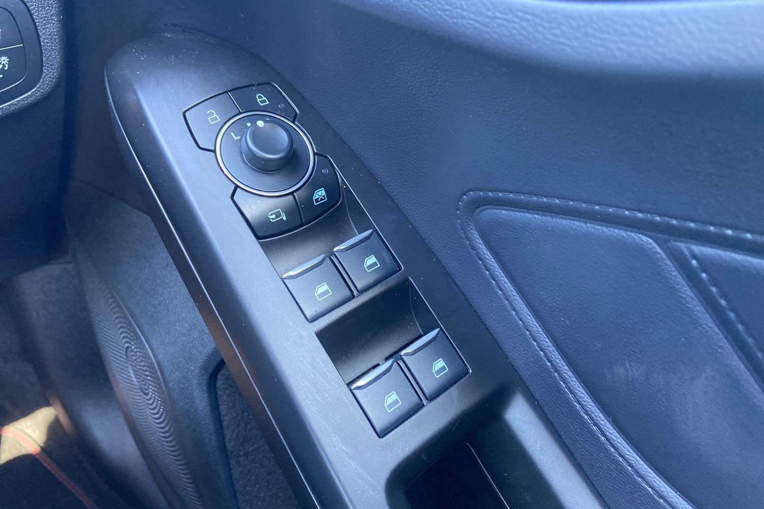 Ford FOCUS Photo 15