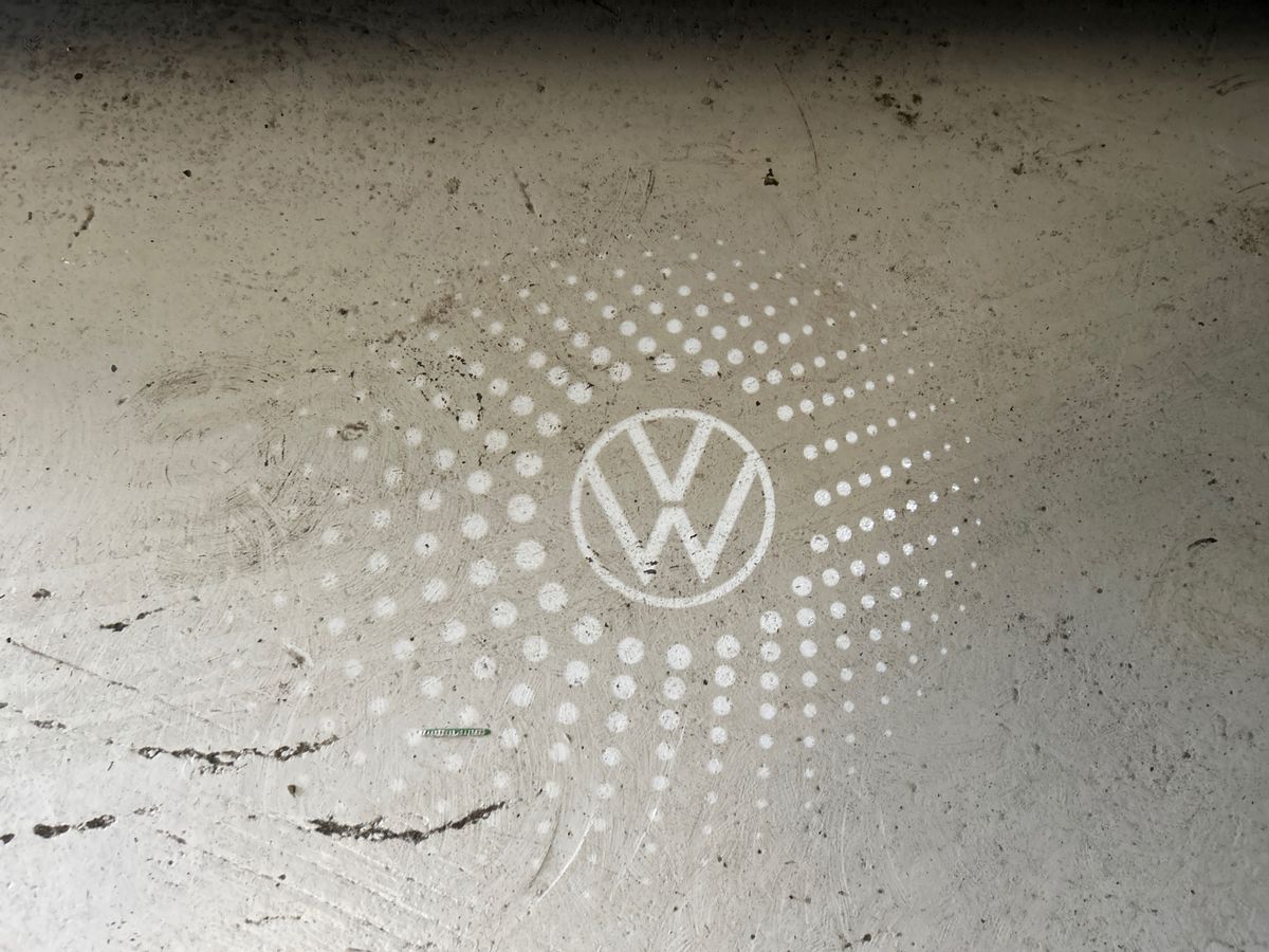 Volkswagen Golf Photo autoimg-8cc7c6f4bc368b8175acb35f302db386b99275a1.jpg