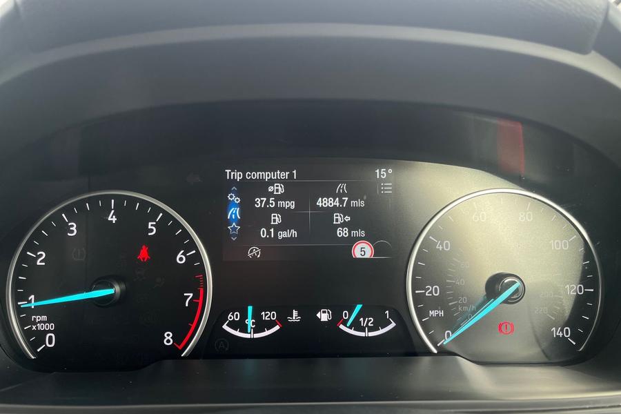 Ford ECOSPORT Photo autoimg-8cc8dea29de4cfece1db09476d089476e2243b3c.jpg