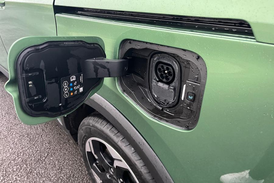 Ford E-Tourneo Courier Photo autoimg-8cc9aadd14c61c173cdea75018251bf94992e173.jpg