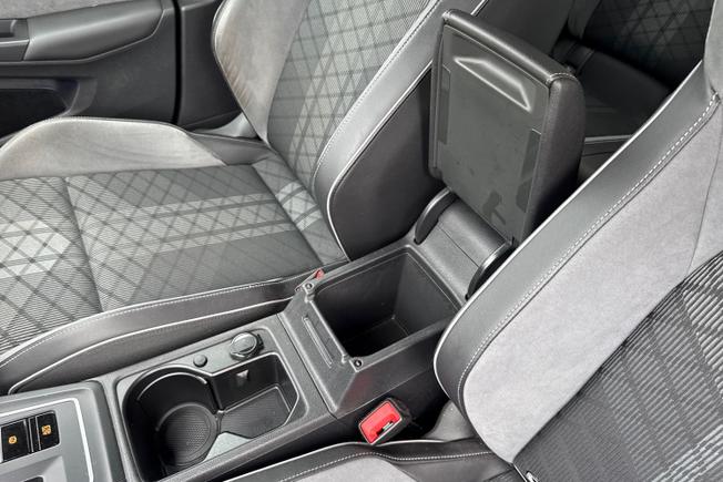 VOLKSWAGEN Golf Photo 46