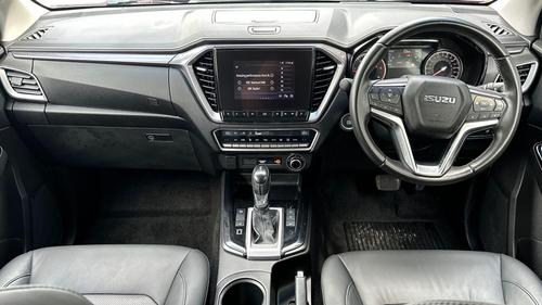 Isuzu D-MAX Photo autoimg-8cccab4a5afe651f46b8220d556a400e618d60f1.jpg