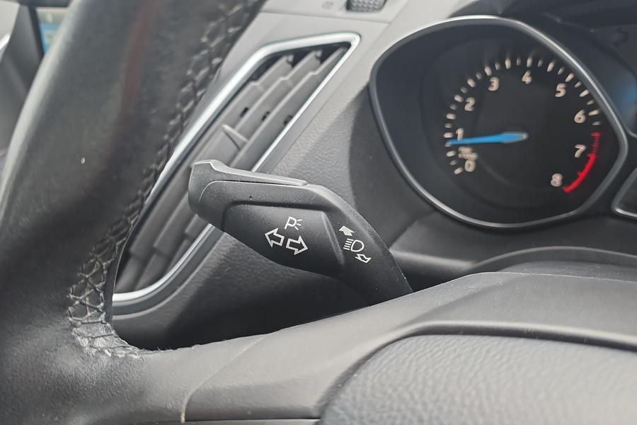 Ford C-MAX Photo autoimg-8ccd01888e1c8a8ac7f6d07939e361c4f10b2b81.jpg