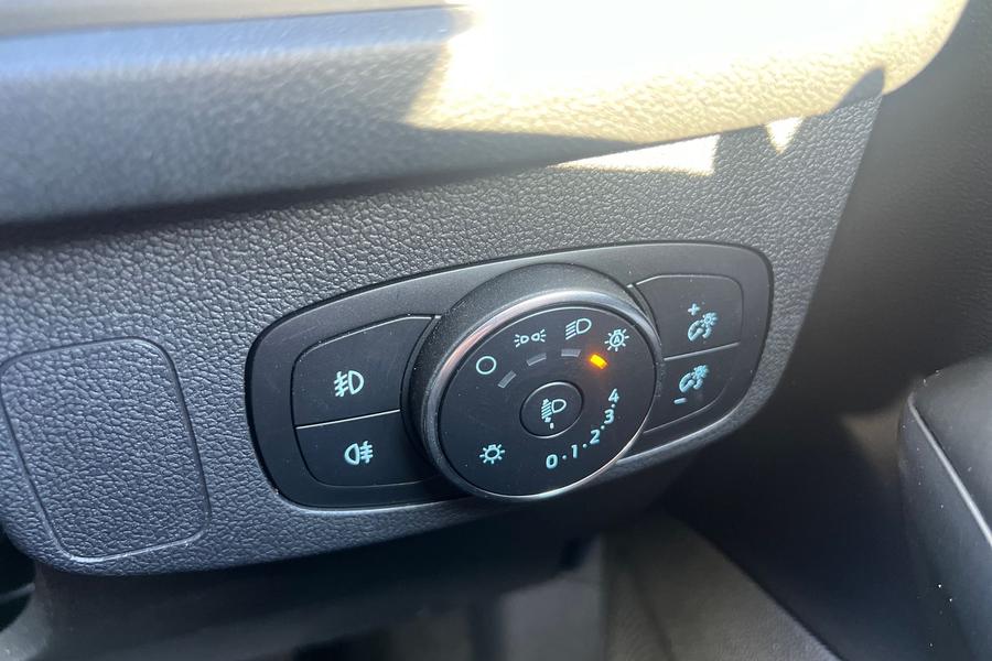 Ford Focus Photo autoimg-8cd0ed33a89ef31ea50efdb30a58bf5f80b29188.jpg