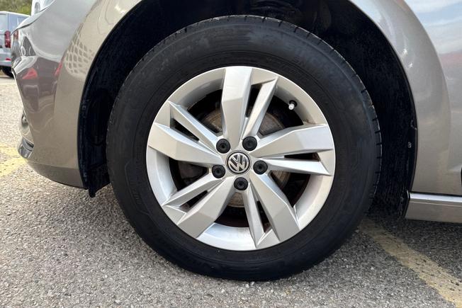 VOLKSWAGEN Polo Photo 5