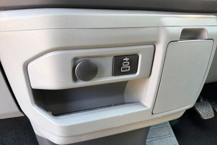 Ford TRANSIT CUSTOM Photo autoimg-8cd1b18c3d3dea3af07065770b4762de7aba89bc.jpg