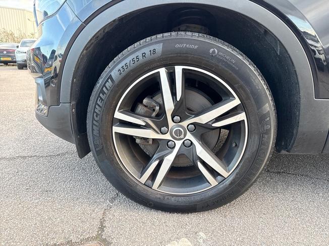 VOLVO Xc40 Photo 23