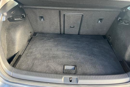 Volkswagen Golf Photo autoimg-8cd578579f258c1c2b8e8b1e969020596e93d39e.jpg