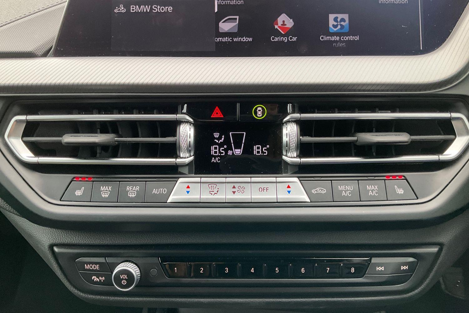 BMW 2 SERIES Photo 27