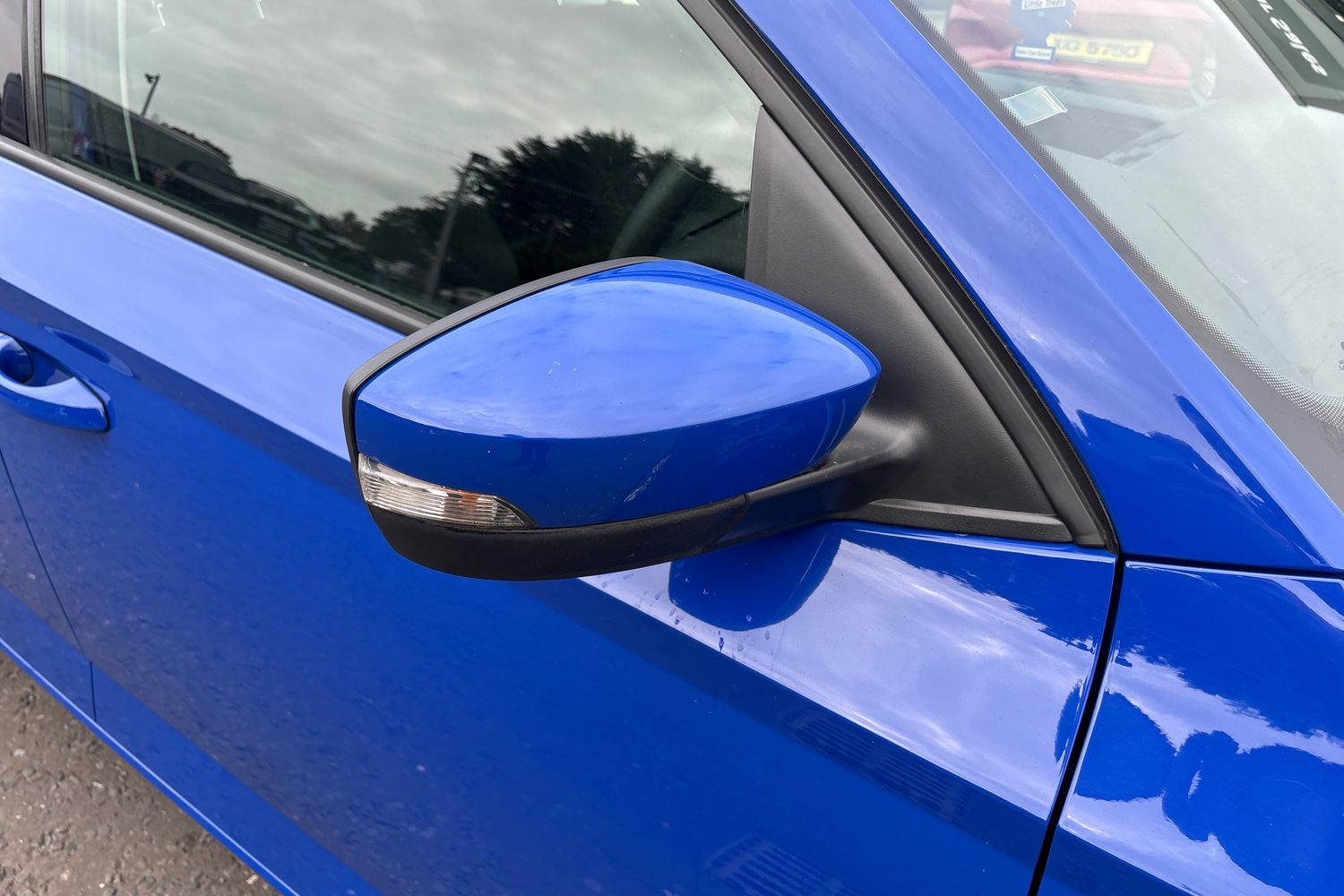 2019 Skoda Fabia 1.0 MPI 60PS S in Blue with 34K - vehicle photo 8 for sale on PureCar