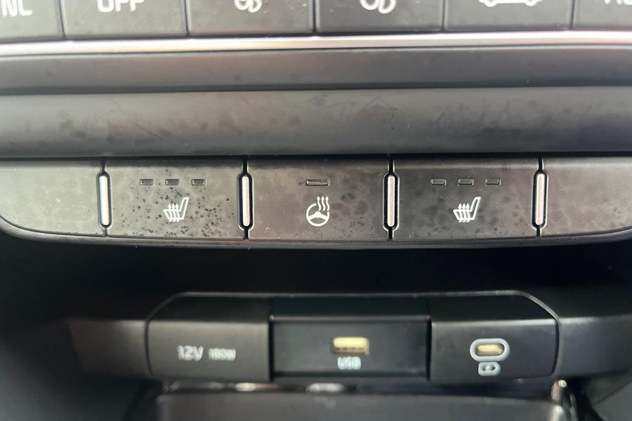 Kia CEED Photo autoimg-8cdc4219c9133a22f37c7785c3b57a58b4bd7df4.jpg