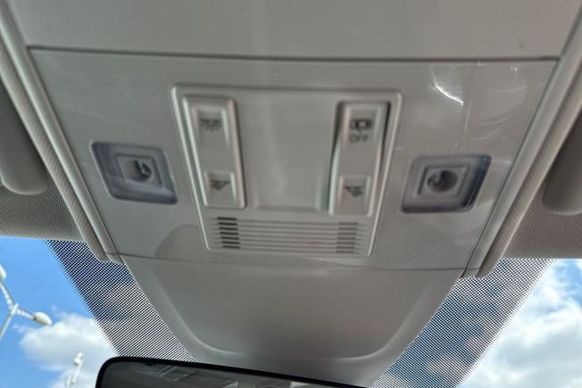 VOLKSWAGEN Taigo Photo 27