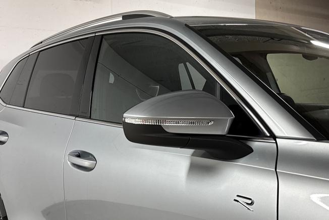 VOLKSWAGEN Tiguan Photo 20