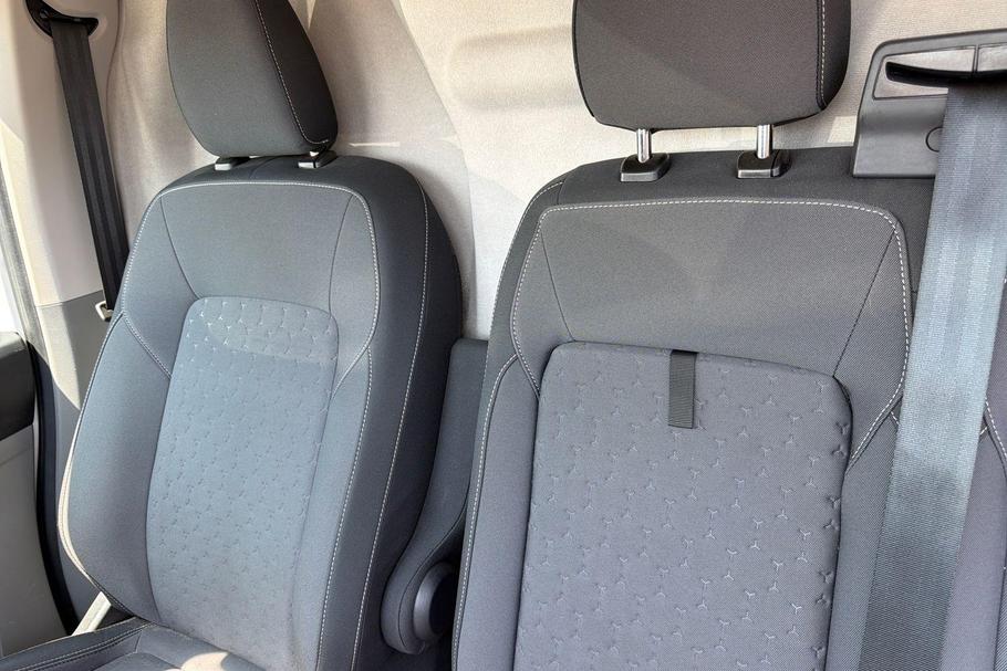 Used Ford TRANSIT CUSTOM LG25ZWR 11