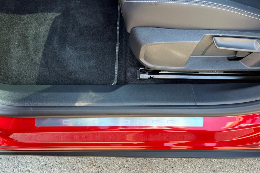 Used Ford Explorer 36