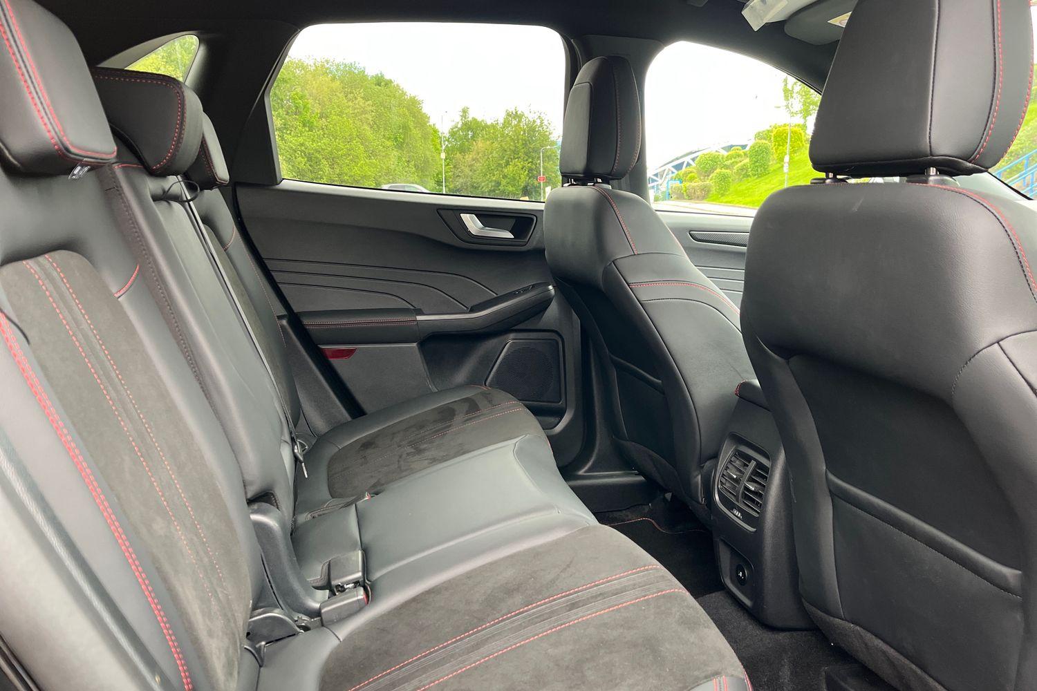 Ford KUGA Photo 37