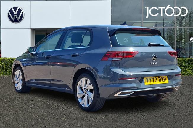 VOLKSWAGEN Golf Photo 3