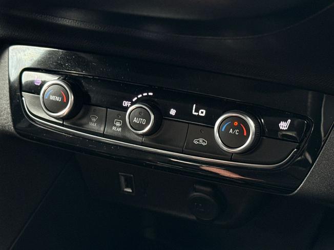 VAUXHALL Corsa Photo 53