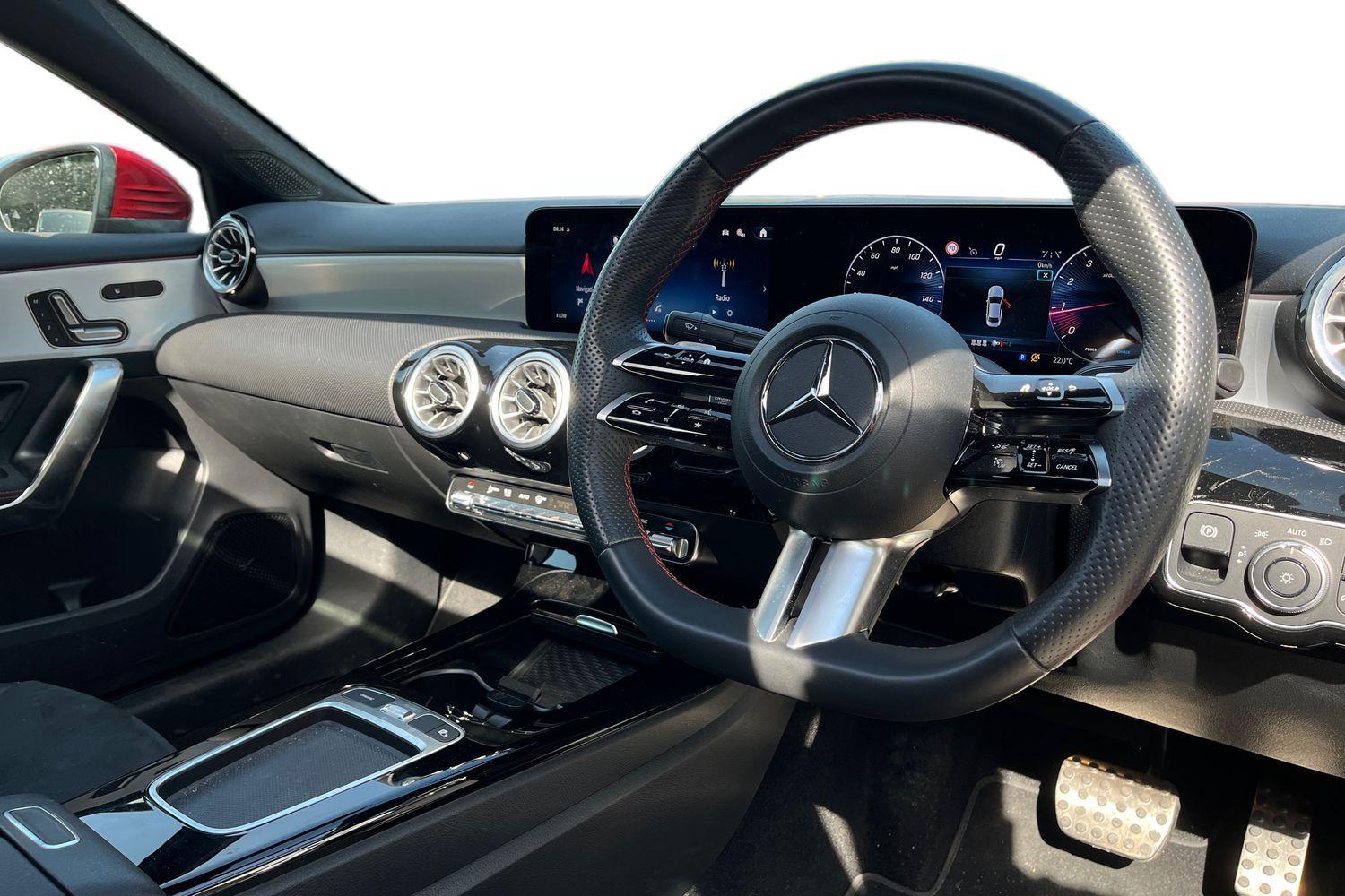 Mercedes-Benz A CLASS Photo 8