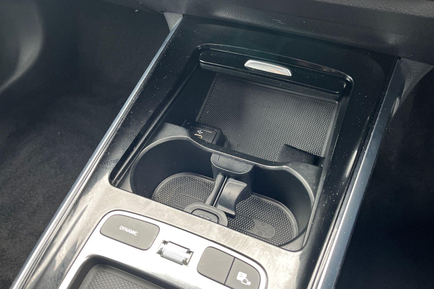 Mercedes-Benz GLB Photo 31