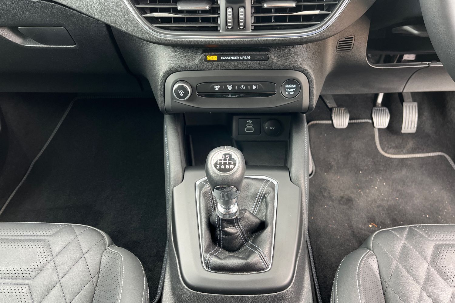 Ford Focus Photo 29