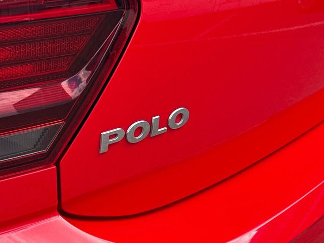 VOLKSWAGEN Polo Photo 31