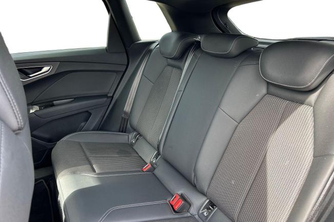 Audi Q4 E-Tron Photo 9