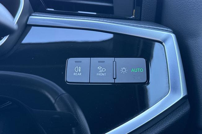 Audi Q3 Photo 40