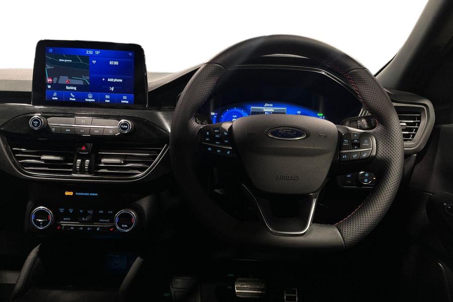Ford KUGA Photo autoimg-8cf9f6cadf49d8dcb7bba30a8e537cea1ba00f87.jpg