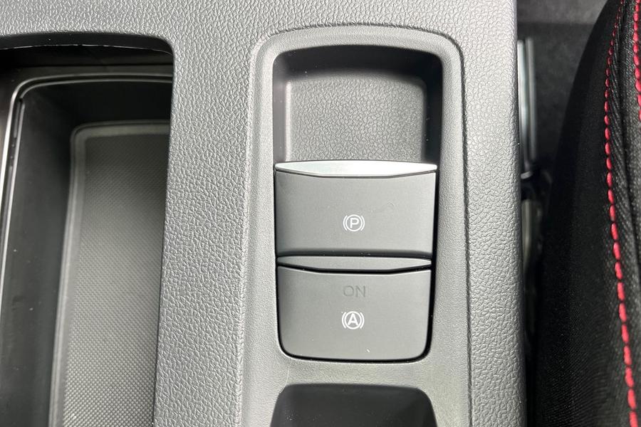 Ford Focus Photo autoimg-8cfdb9e53f6c76e983f0f1e8eb2ebbf80a9cc68f.jpg