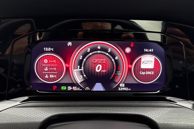 VOLKSWAGEN Golf Photo 15