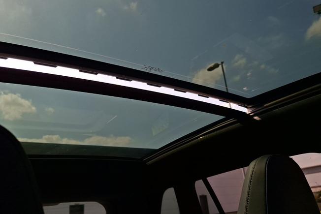 VOLKSWAGEN Tiguan Photo 33