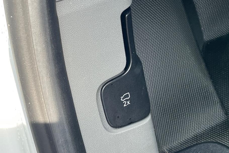 Used Ford E-TRANSIT CUSTOM RX26BBU 38