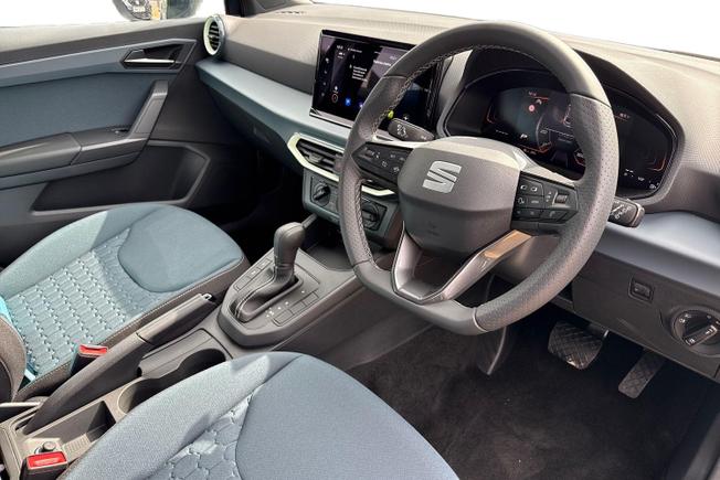 SEAT Ibiza Photo 6