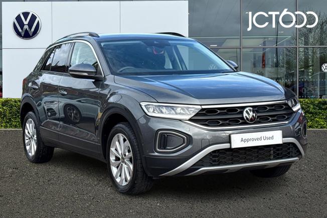 VOLKSWAGEN T-Roc Photo 1