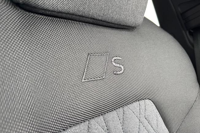 AUDI A6 Saloon Photo 28