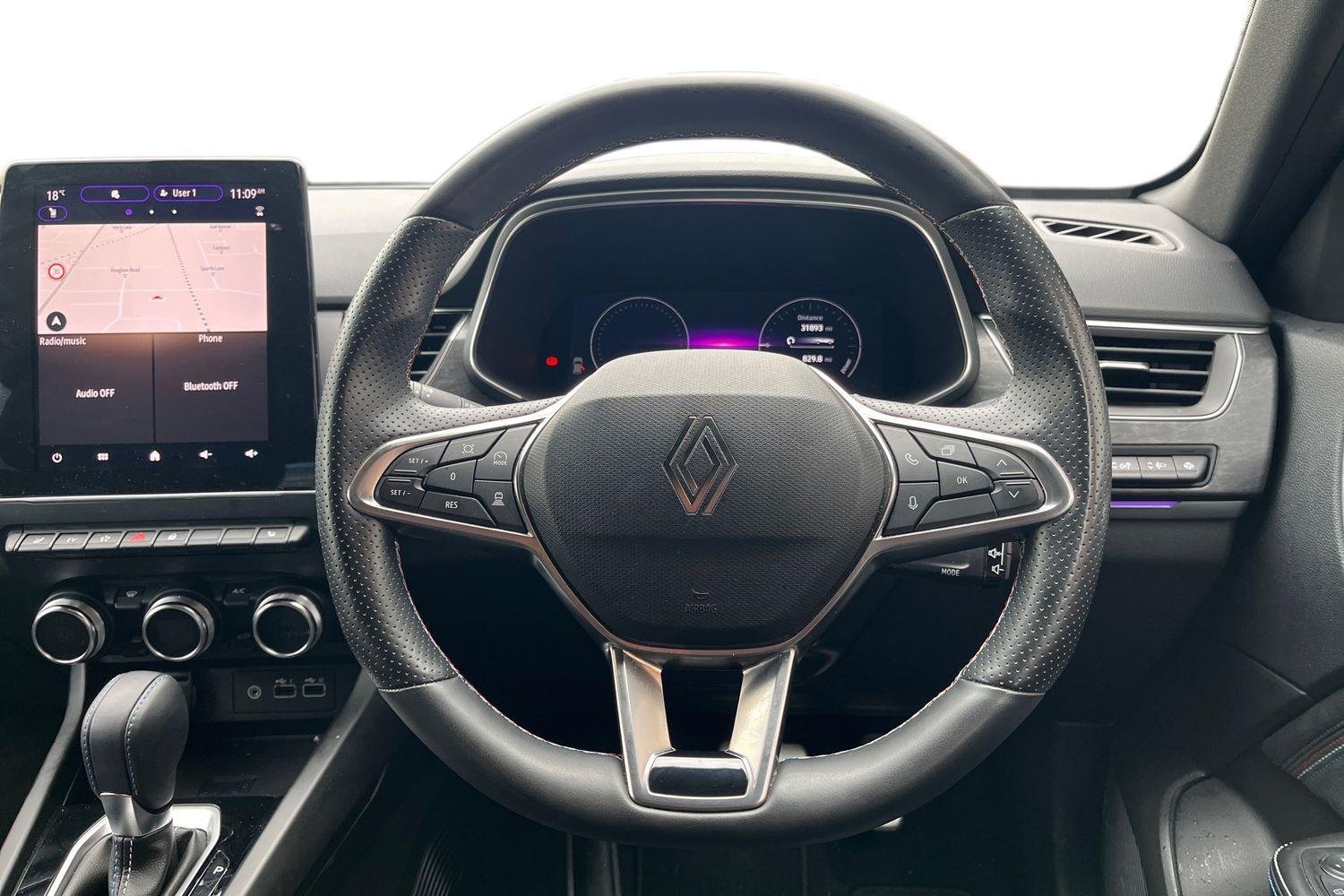 Renault ARKANA Photo 10