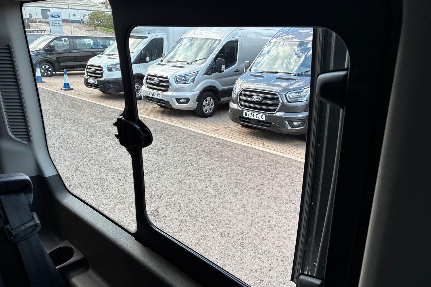 Ford TRANSIT Photo 27
