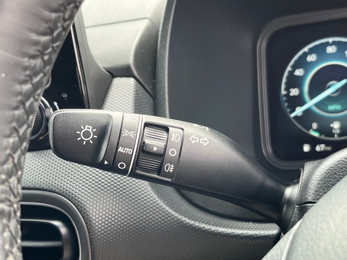 Hyundai KONA Photo 38